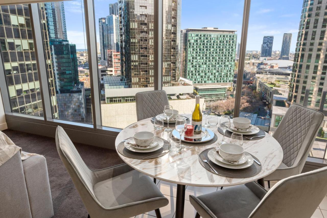 Sophisticated Designer Condo W River & City Views Melbourne Eksteriør billede