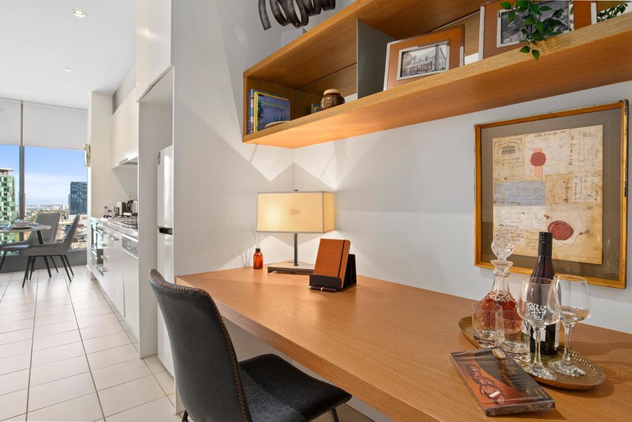 Sophisticated Designer Condo W River & City Views Melbourne Eksteriør billede